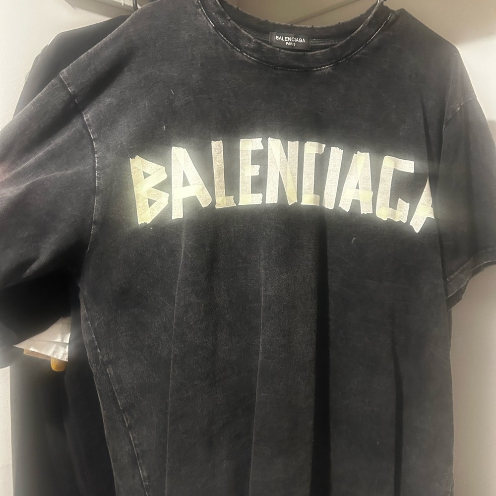 Balenciaga T